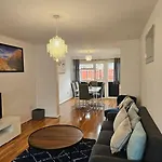 Chic Urban Gem - 3 Min From Duddeston Station
