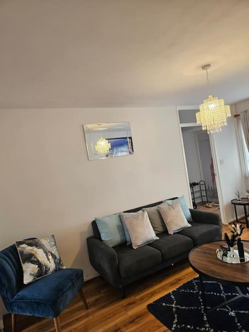 Holiday home Chic Urban Gem - 3 Min From Duddeston Station *