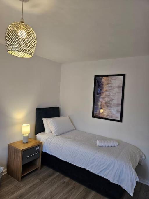 Chic Urban Gem - 3 Min From Duddeston Station Holiday home *