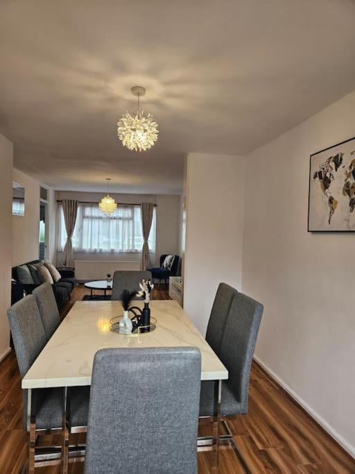 Chic Urban Gem - 3 Min From Duddeston Station